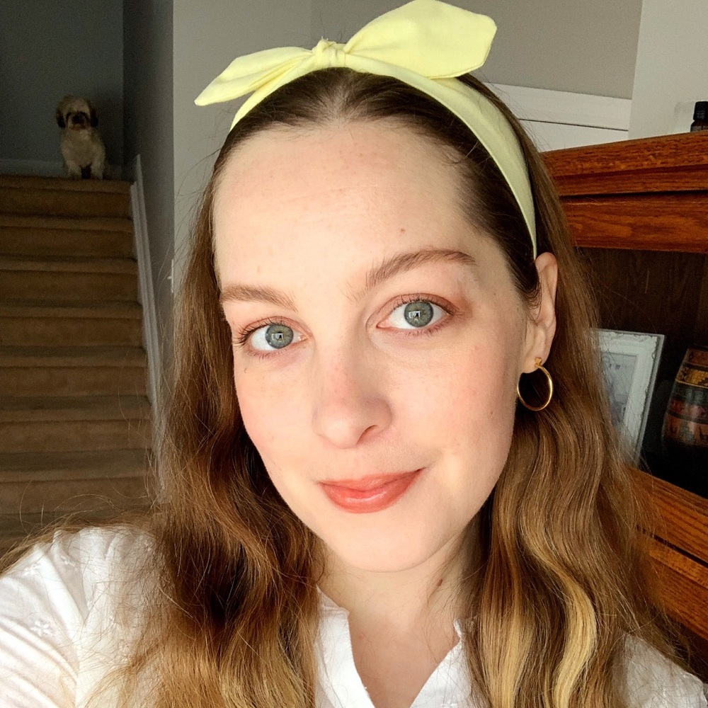Bow headband with elastic back - handmade & comfy!